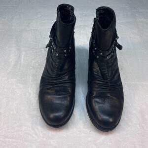 Yuu Marshey Black Side Zip Boots Women's Size 7W Ankle Boot (0019)